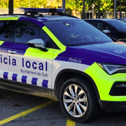 Un coche patrulla de los guarros de la local de Salt