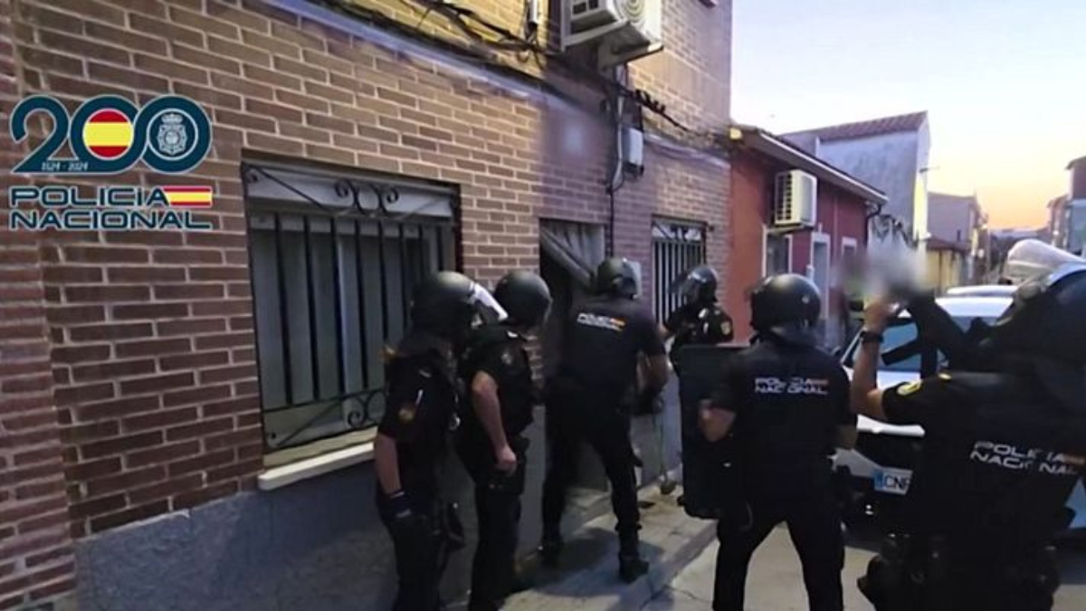 Policia Nacional en una entrada de registro / POLICIA NACIONAL